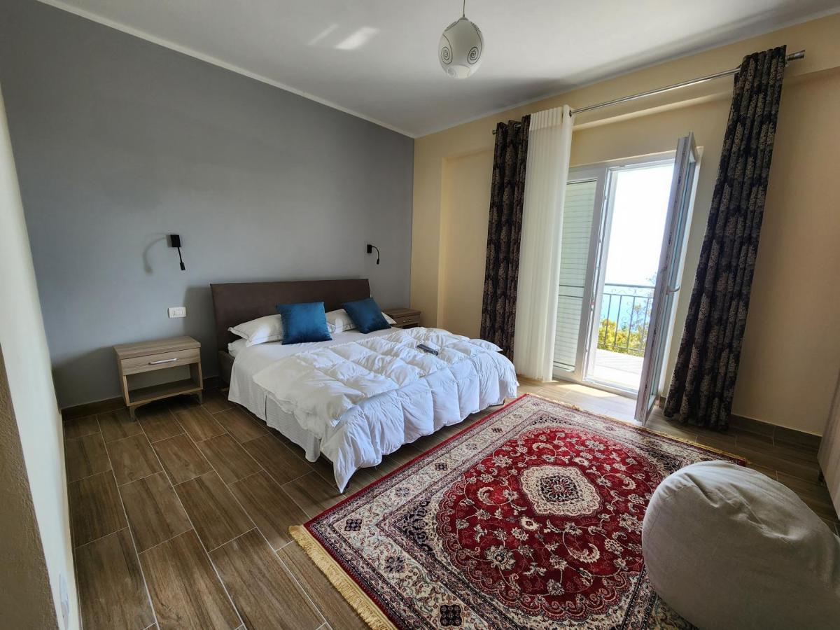 Llogora Dervishaliu Hotel Vlorë Esterno foto