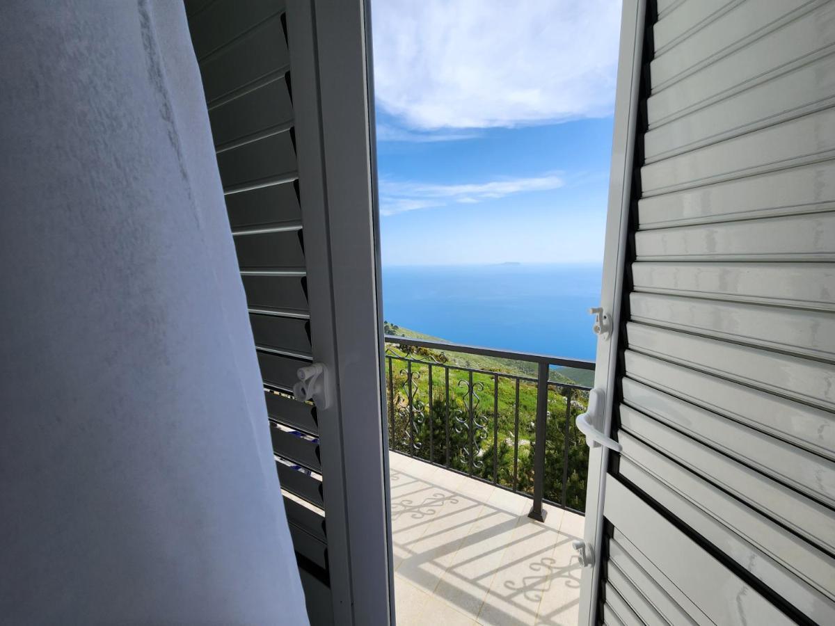 Llogora Dervishaliu Hotel Vlorë Esterno foto