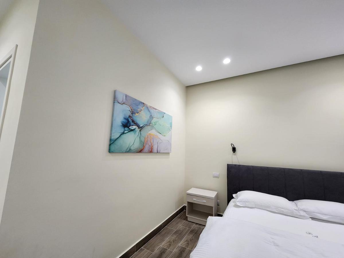 Llogora Dervishaliu Hotel Vlorë Esterno foto