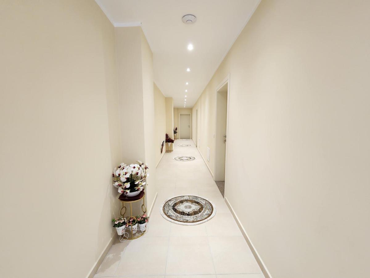 Llogora Dervishaliu Hotel Vlorë Esterno foto