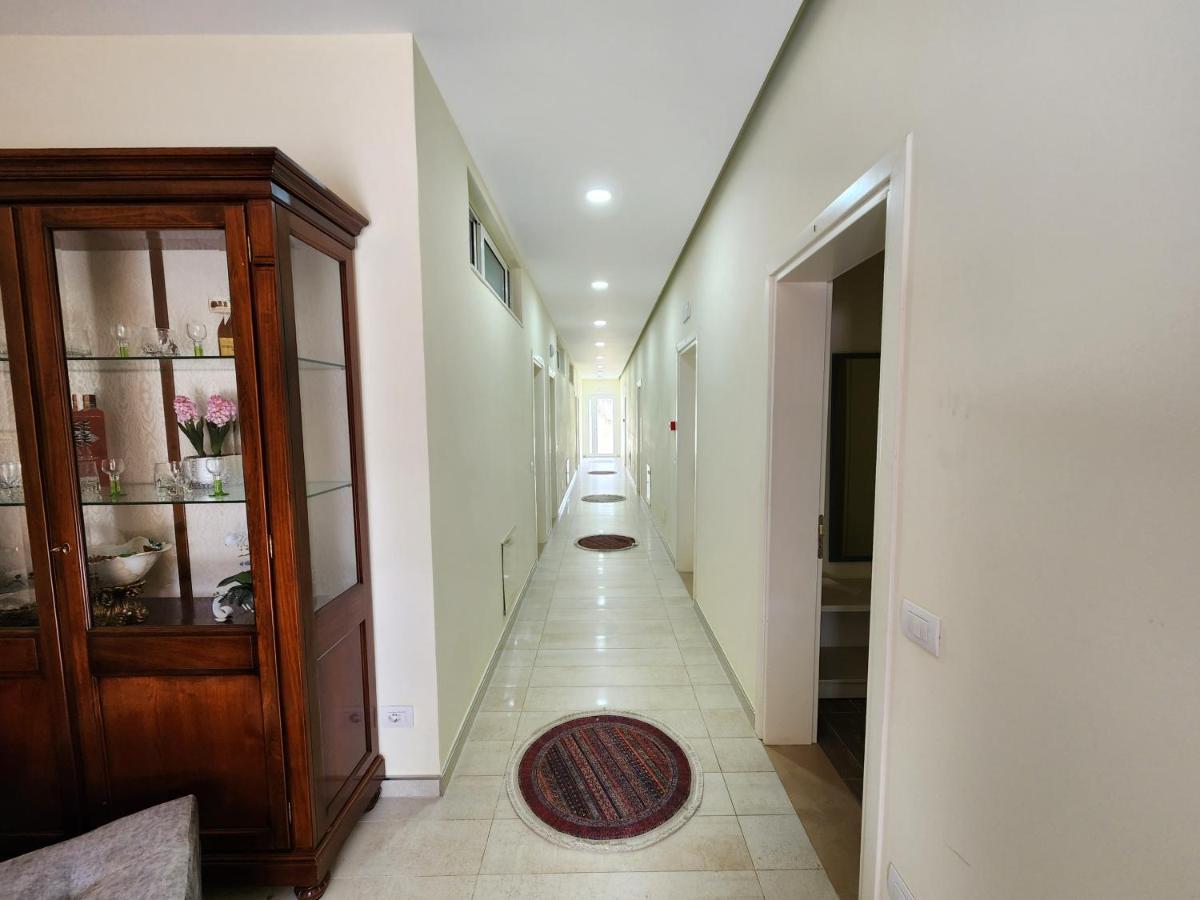Llogora Dervishaliu Hotel Vlorë Esterno foto