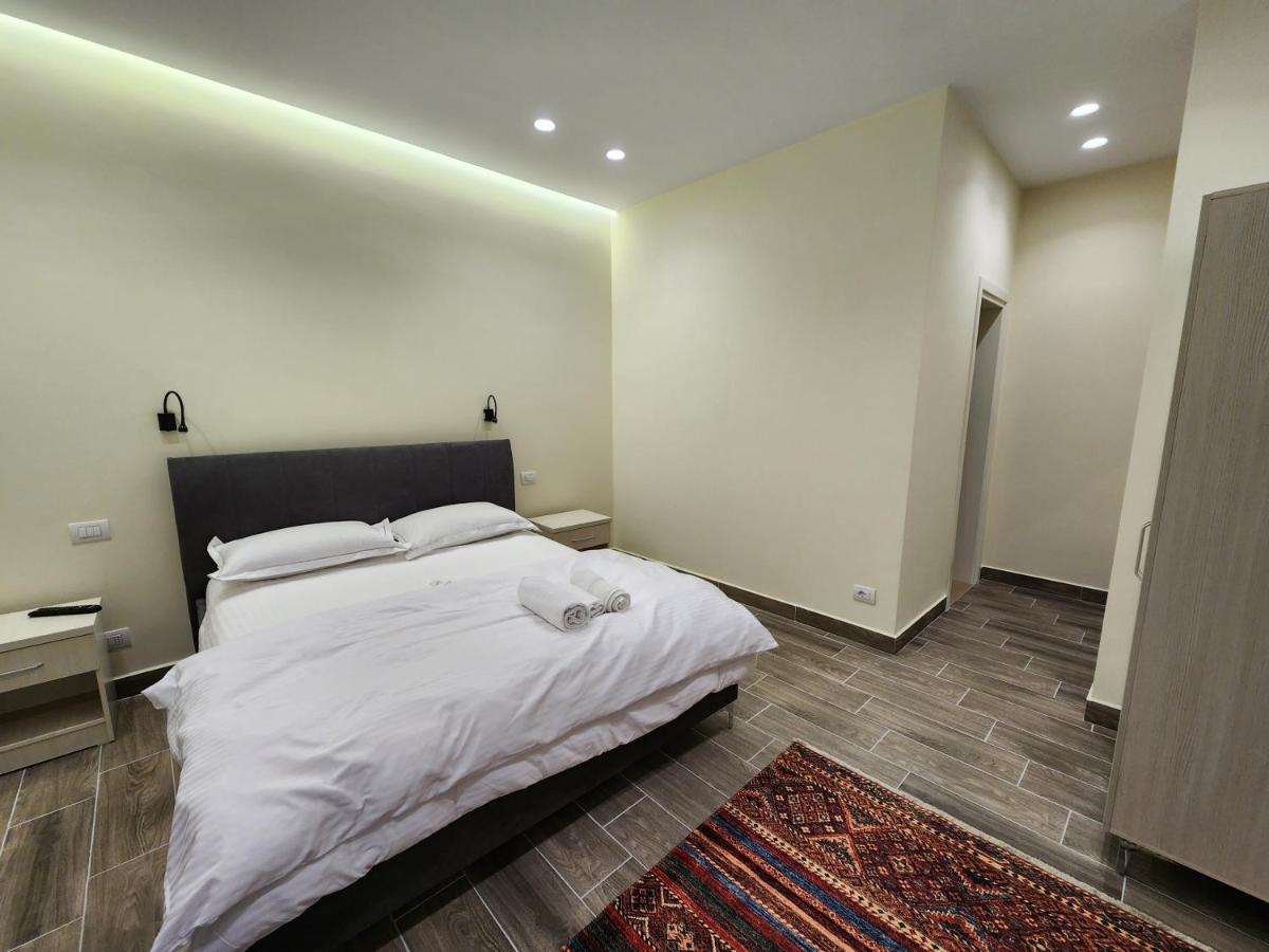 Llogora Dervishaliu Hotel Vlorë Esterno foto